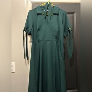 Sharagano Green Tie Front Midi Dress V-neck A-line